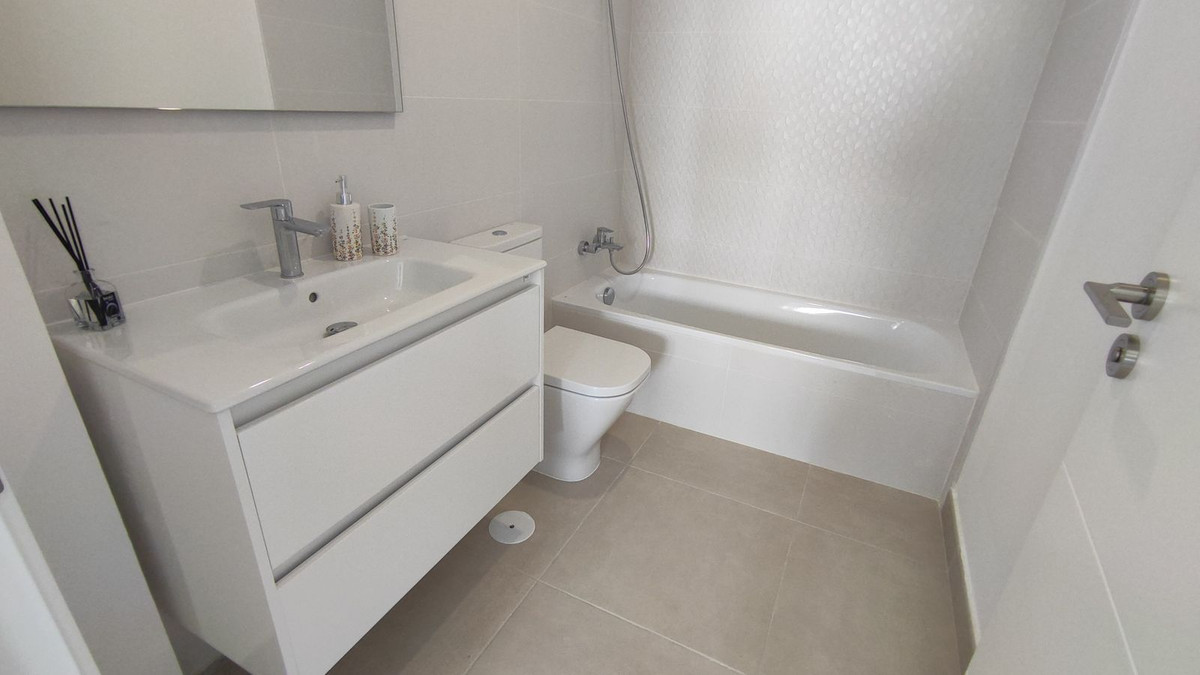 Se vende Ático de 2 dormitorios en Costa Del Sol, Málaga, España