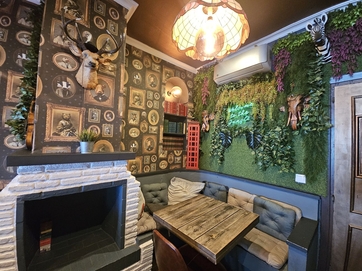 Se vende Bar de 4 dormitorios en Costa Del Sol, Málaga, España