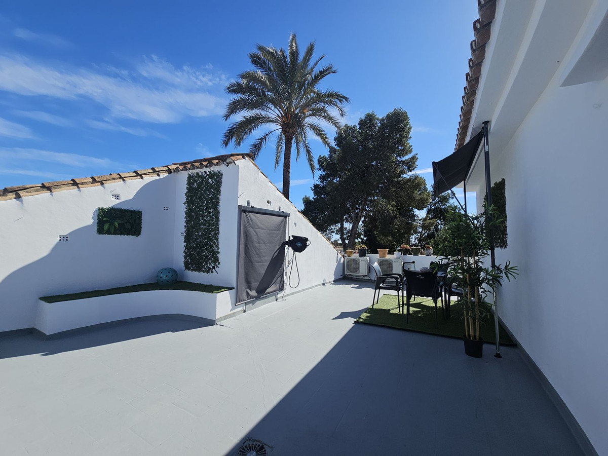 Se vende Bar de 4 dormitorios en Costa Del Sol, Málaga, España
