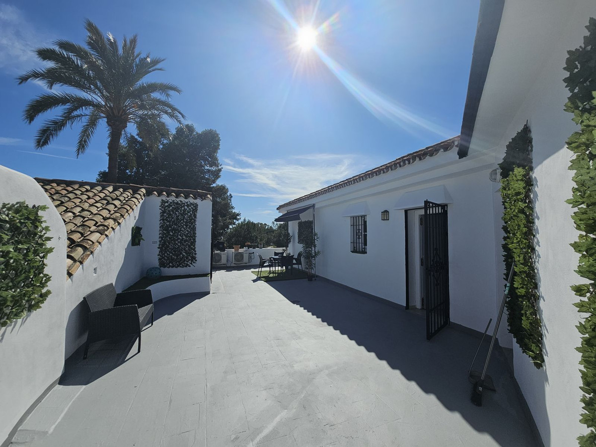 Se vende Bar de 4 dormitorios en Costa Del Sol, Málaga, España