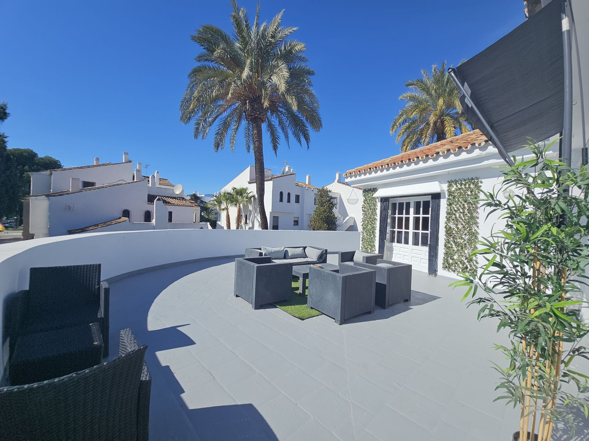 Se vende Bar de 4 dormitorios en Costa Del Sol, Málaga, España