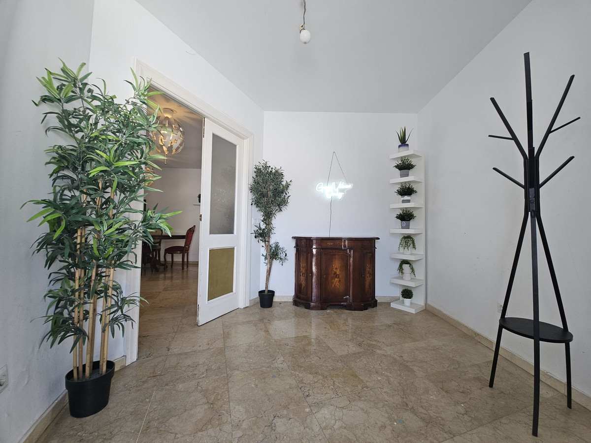 Se vende Bar de 4 dormitorios en Costa Del Sol, Málaga, España