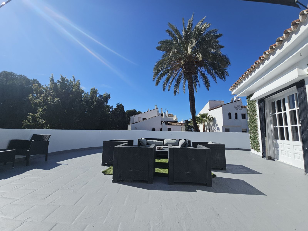 Se vende Bar de 4 dormitorios en Costa Del Sol, Málaga, España