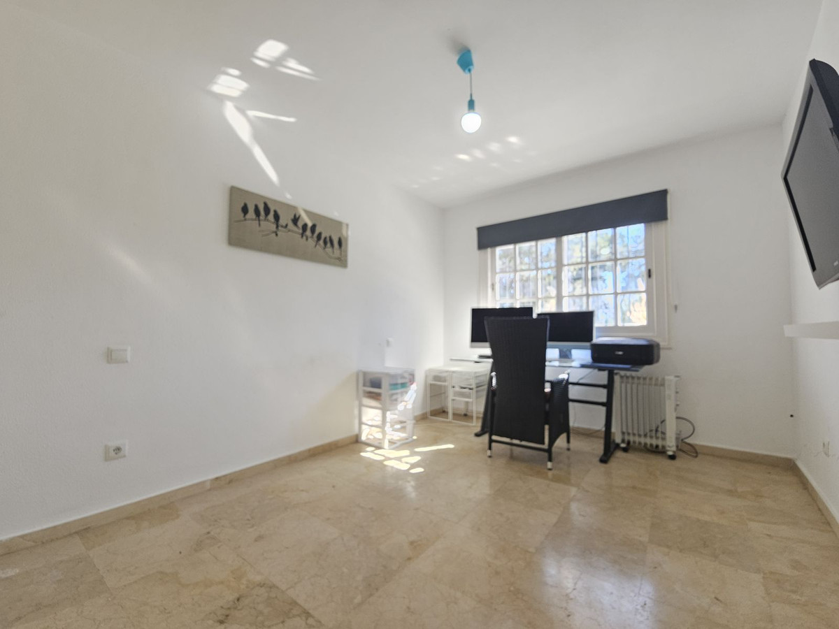 Se vende Bar de 4 dormitorios en Costa Del Sol, Málaga, España