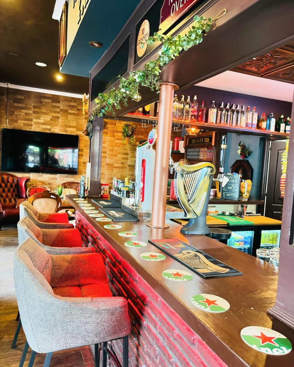 Se vende Bar de 4 dormitorios en Costa Del Sol, Málaga, España