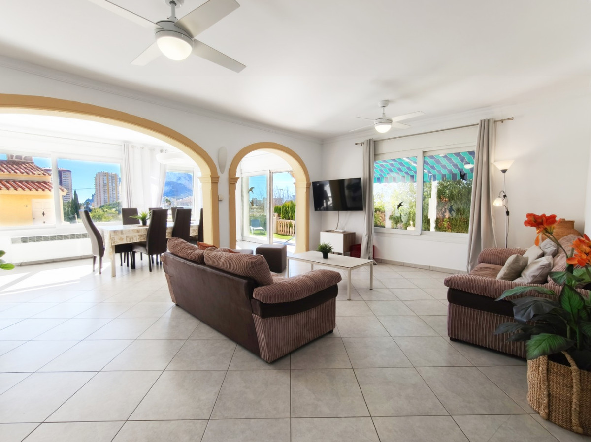 Se vende Villa - Chalet de 3 dormitorios en Costa Blanca, Alicante, España
