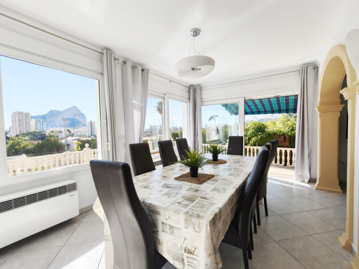 Se vende Villa - Chalet de 3 dormitorios en Costa Blanca, Alicante, España