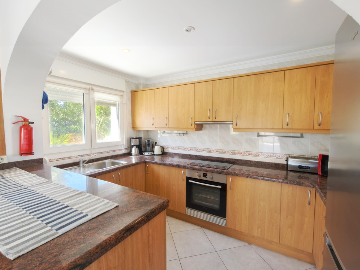Se vende Villa - Chalet de 3 dormitorios en Costa Blanca, Alicante, España