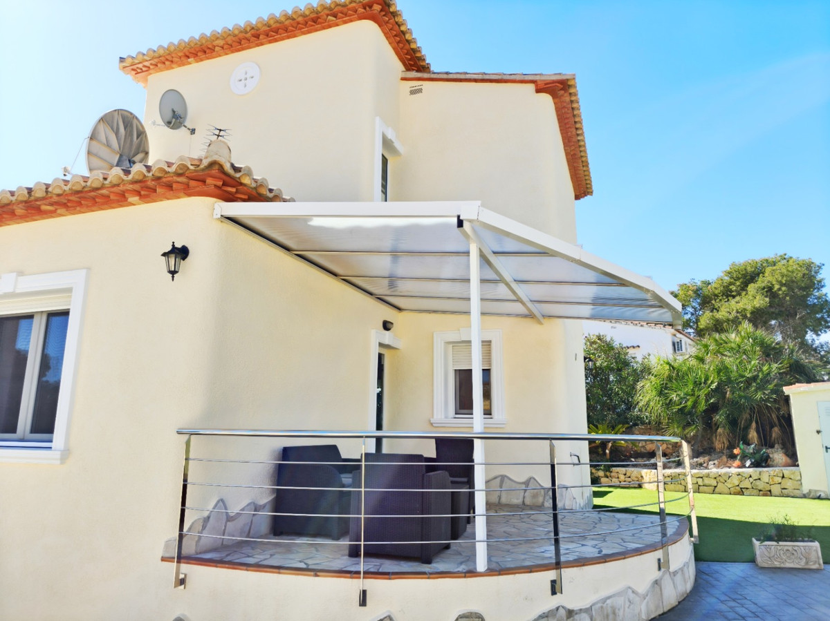 Se vende Villa - Chalet de 3 dormitorios en Costa Blanca, Alicante, España