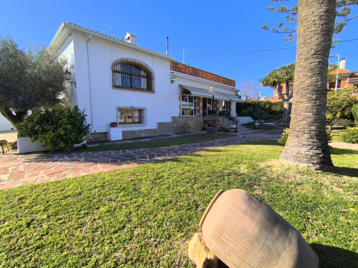6 Bed Townhouse for sale in Javea Costa Blanca, Alicante, Spain