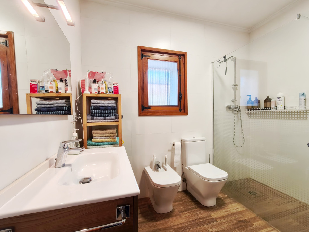 6 Bed Townhouse for sale in Javea Costa Blanca, Alicante, Spain