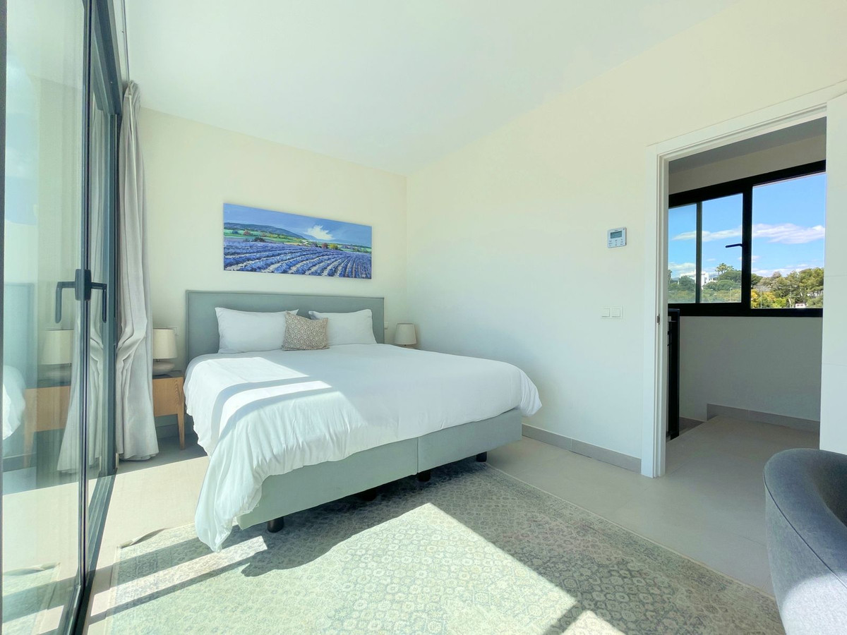 3 Bed Apartment for sale in Estepona Costa Del Sol, Málaga, Spain