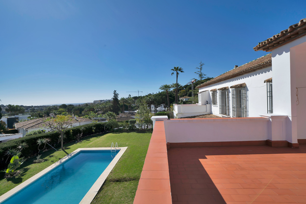 Se vende Villa - Chalet de 6 dormitorios en Costa Del Sol, Málaga, España