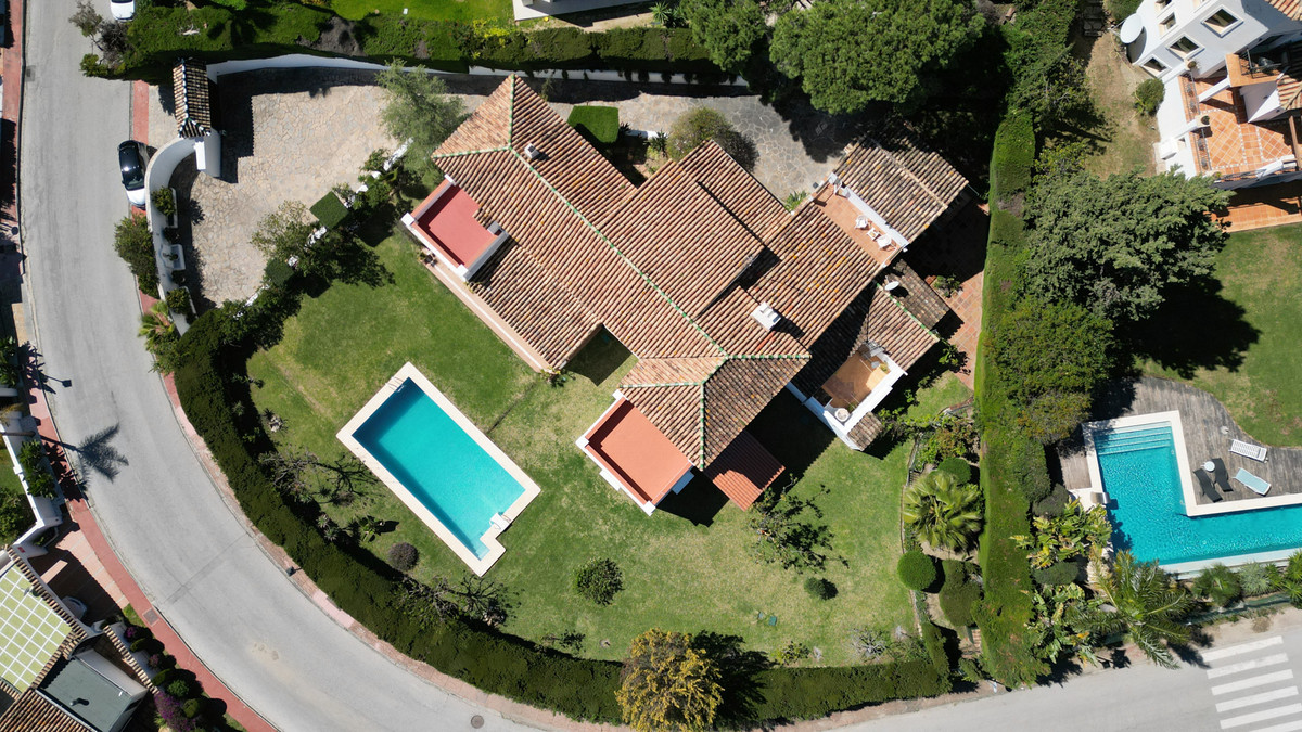 Se vende Villa - Chalet de 6 dormitorios en Costa Del Sol, Málaga, España