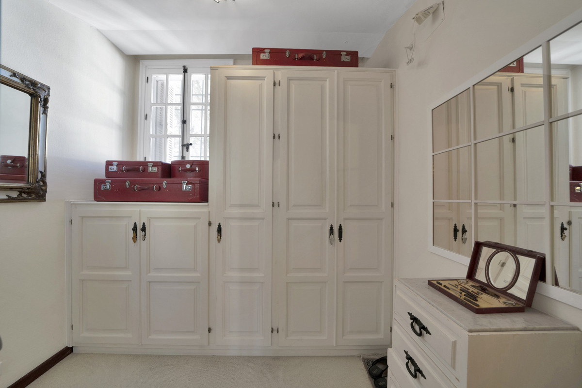 Se vende Villa - Chalet de 6 dormitorios en Costa Del Sol, Málaga, España