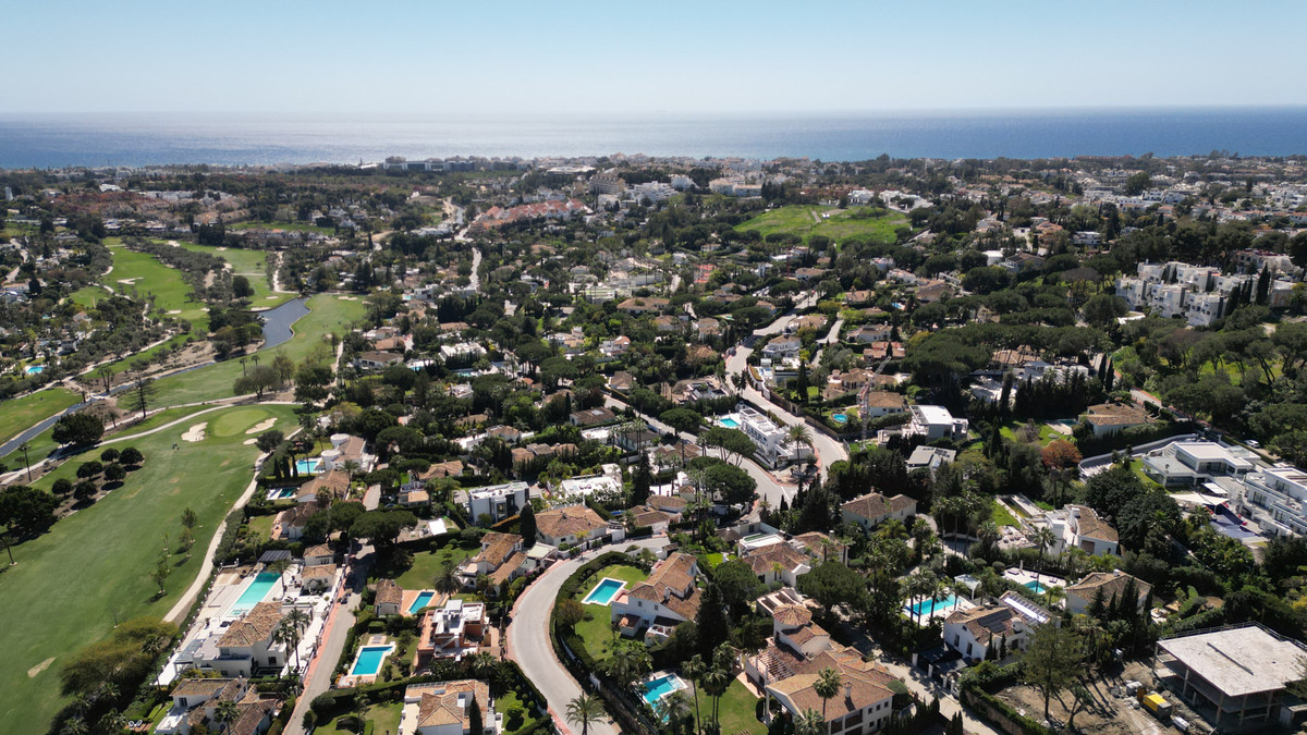 Se vende Villa - Chalet de 6 dormitorios en Costa Del Sol, Málaga, España