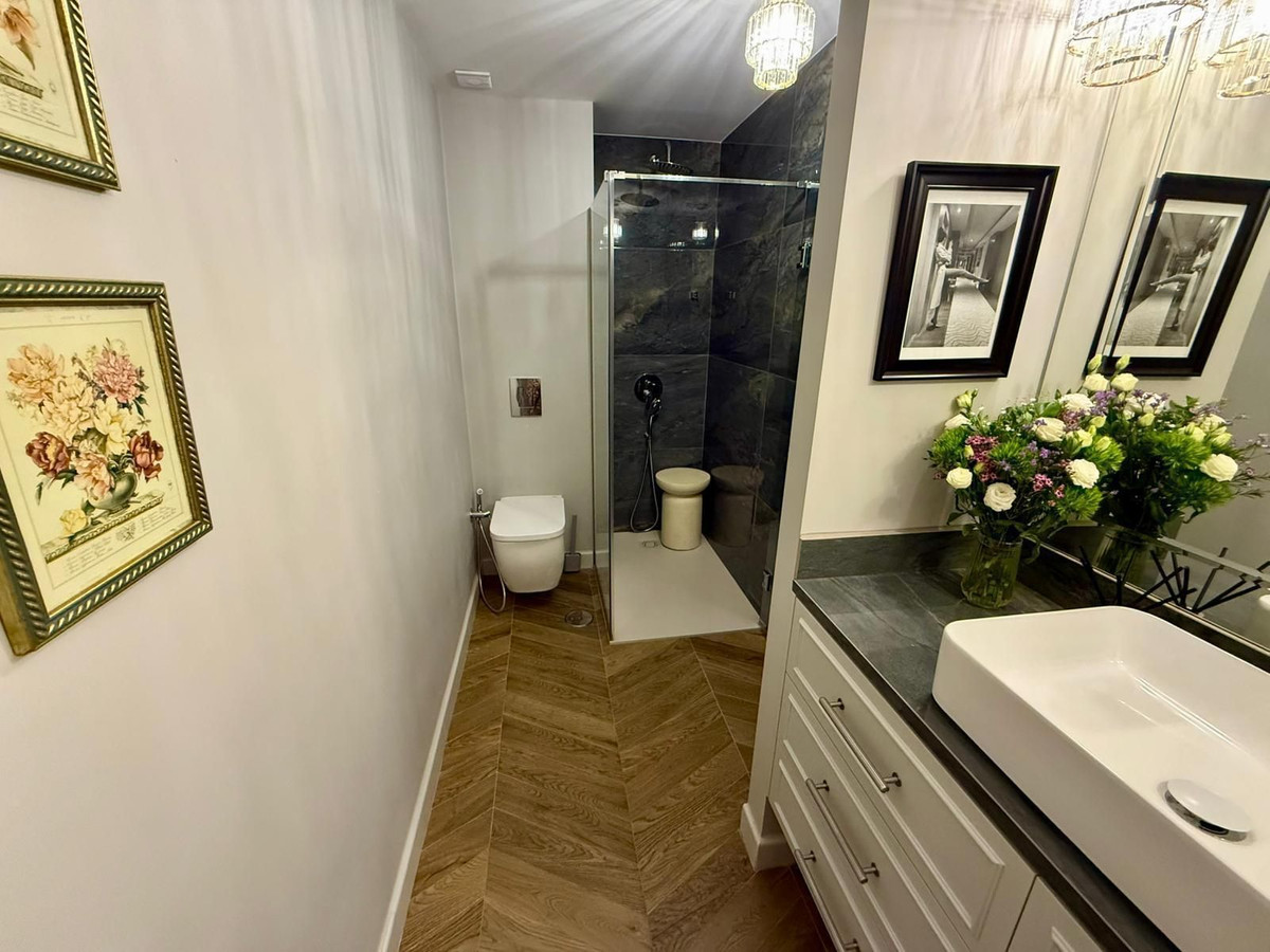 3 Bed Apartment for sale in Fuengirola Costa Del Sol, Málaga, Spain