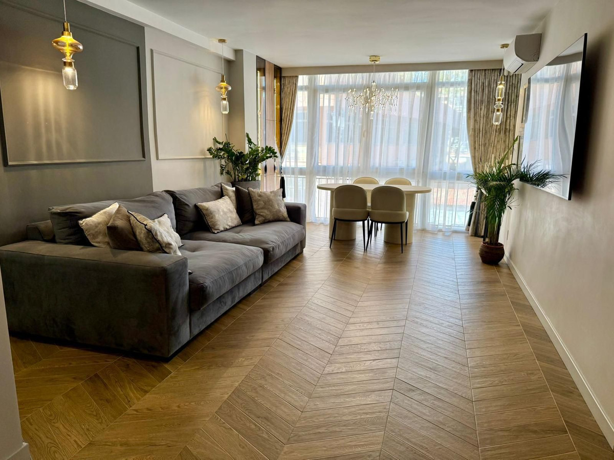 3 Bed Apartment for sale in Fuengirola Costa Del Sol, Málaga, Spain