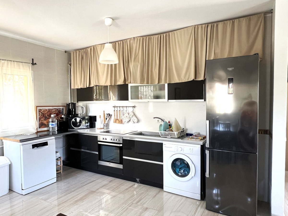 3 Bed Townhouse for sale in Canillas De Aceituno Costa Del Sol East, Málaga, Spain