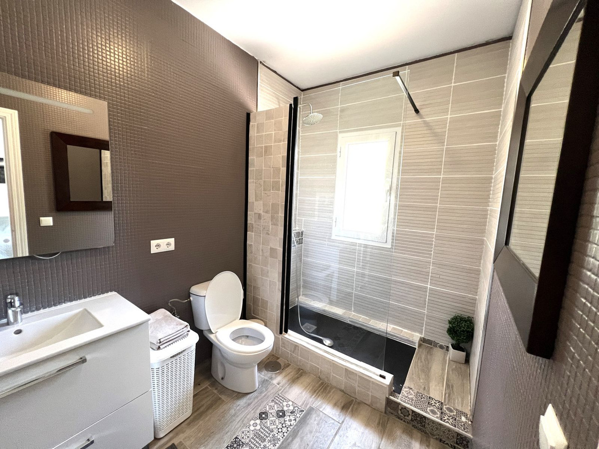 3 Bed Townhouse for sale in Canillas De Aceituno Costa Del Sol East, Málaga, Spain