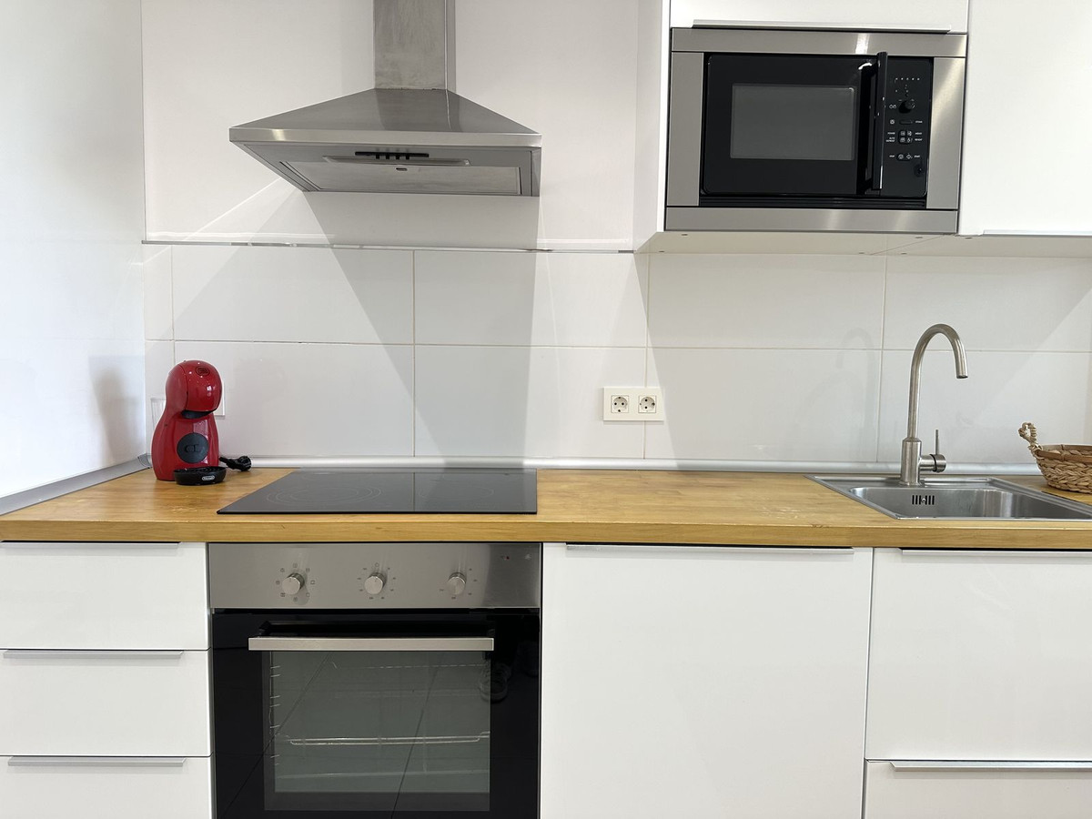 2 Bed Apartment for sale in Nueva Andalucía Costa Del Sol, Málaga, Spain