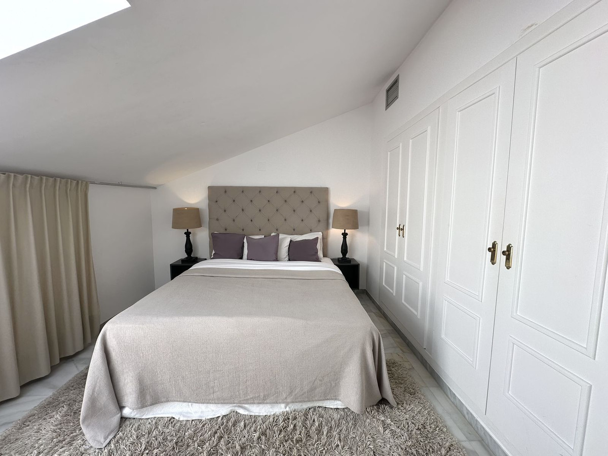 2 Bed Apartment for sale in Nueva Andalucía Costa Del Sol, Málaga, Spain