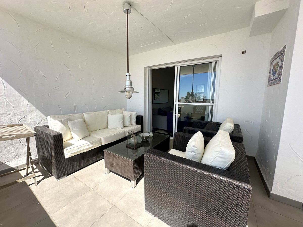 2 Bed Apartment for sale in Nueva Andalucía Costa Del Sol, Málaga, Spain