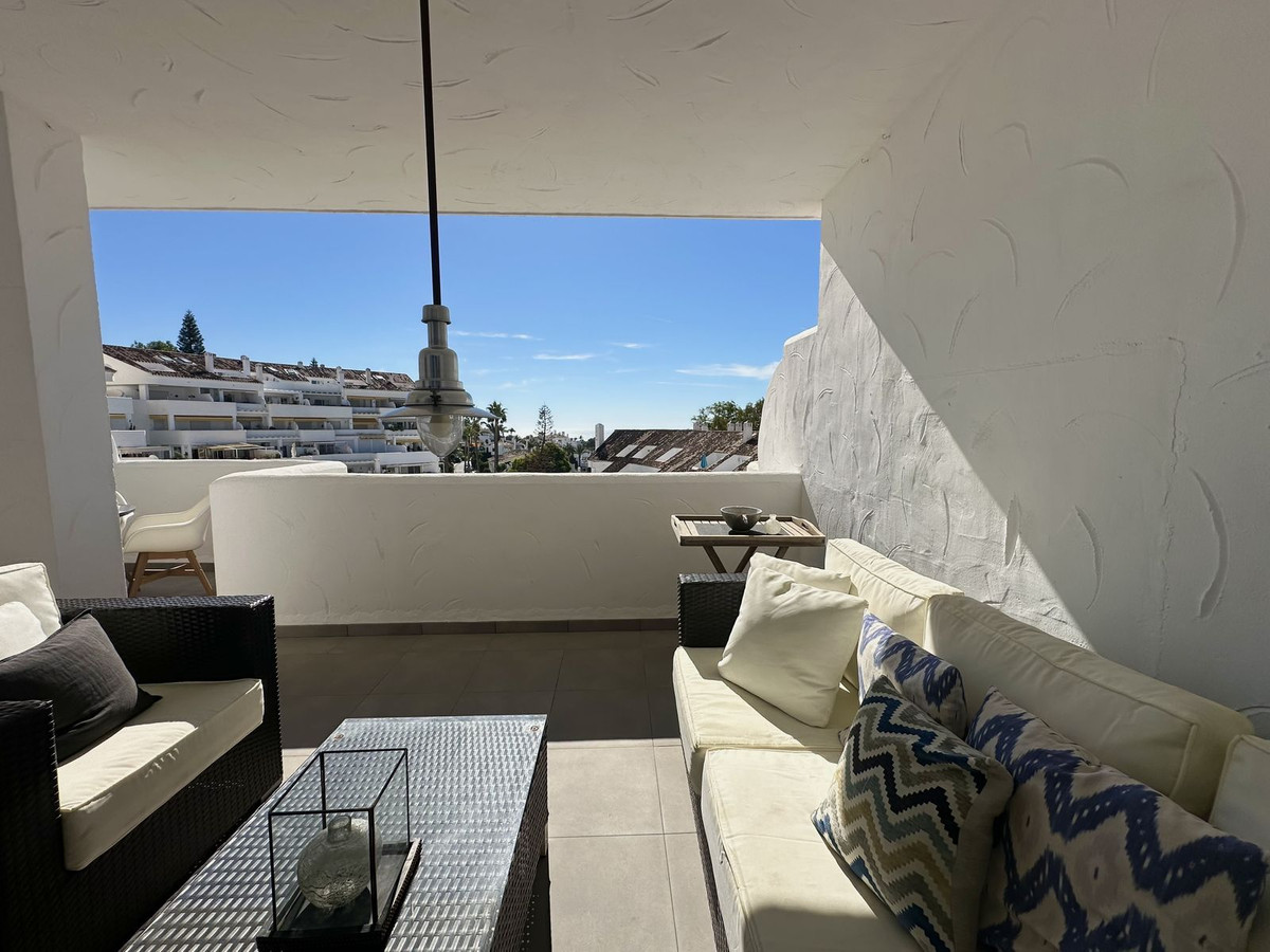 2 Bed Apartment for sale in Nueva Andalucía Costa Del Sol, Málaga, Spain