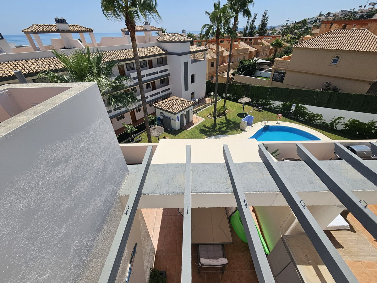 2 Bed Apartment for sale in Estepona Costa Del Sol, Málaga, Spain