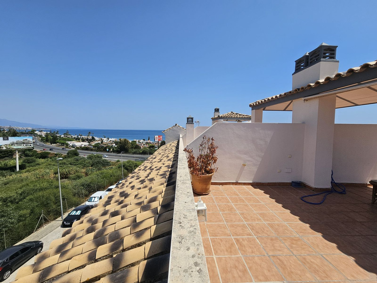 2 Bed Apartment for sale in Estepona Costa Del Sol, Málaga, Spain