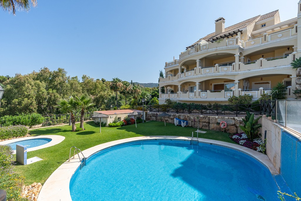 2 Bed Apartment for sale in Elviria Costa Del Sol, Málaga, Spain