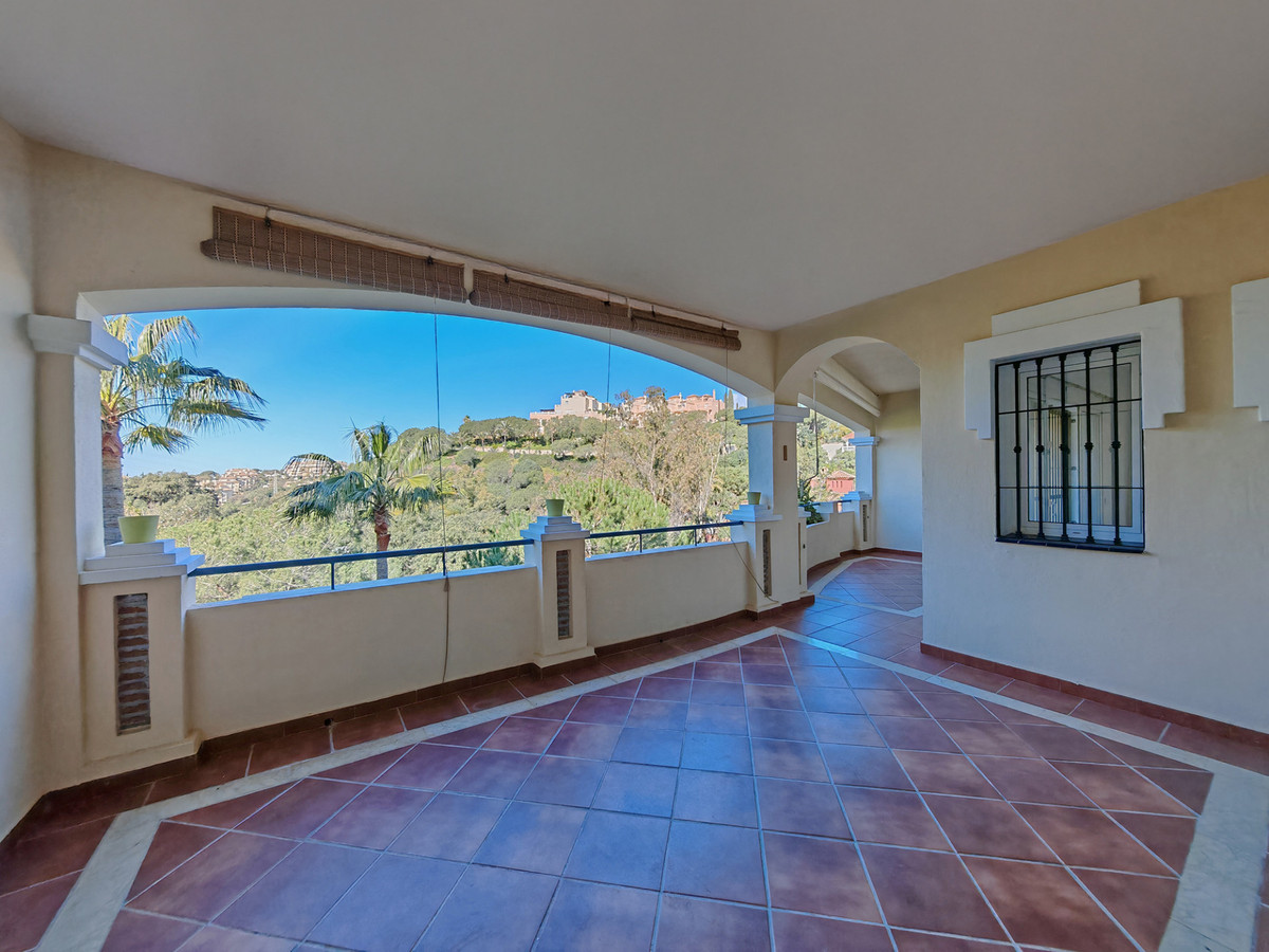2 Bed Apartment for sale in Elviria Costa Del Sol, Málaga, Spain