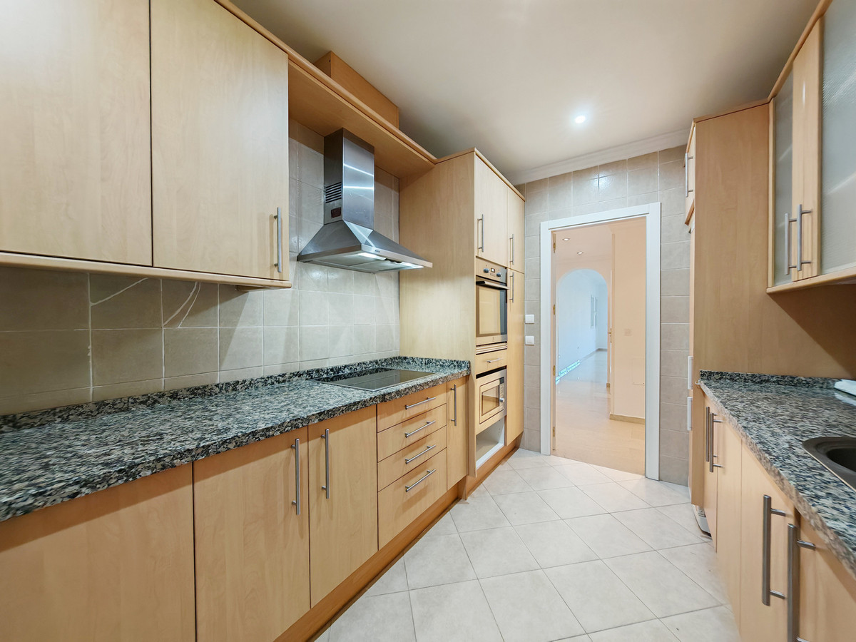 2 Bed Apartment for sale in Elviria Costa Del Sol, Málaga, Spain