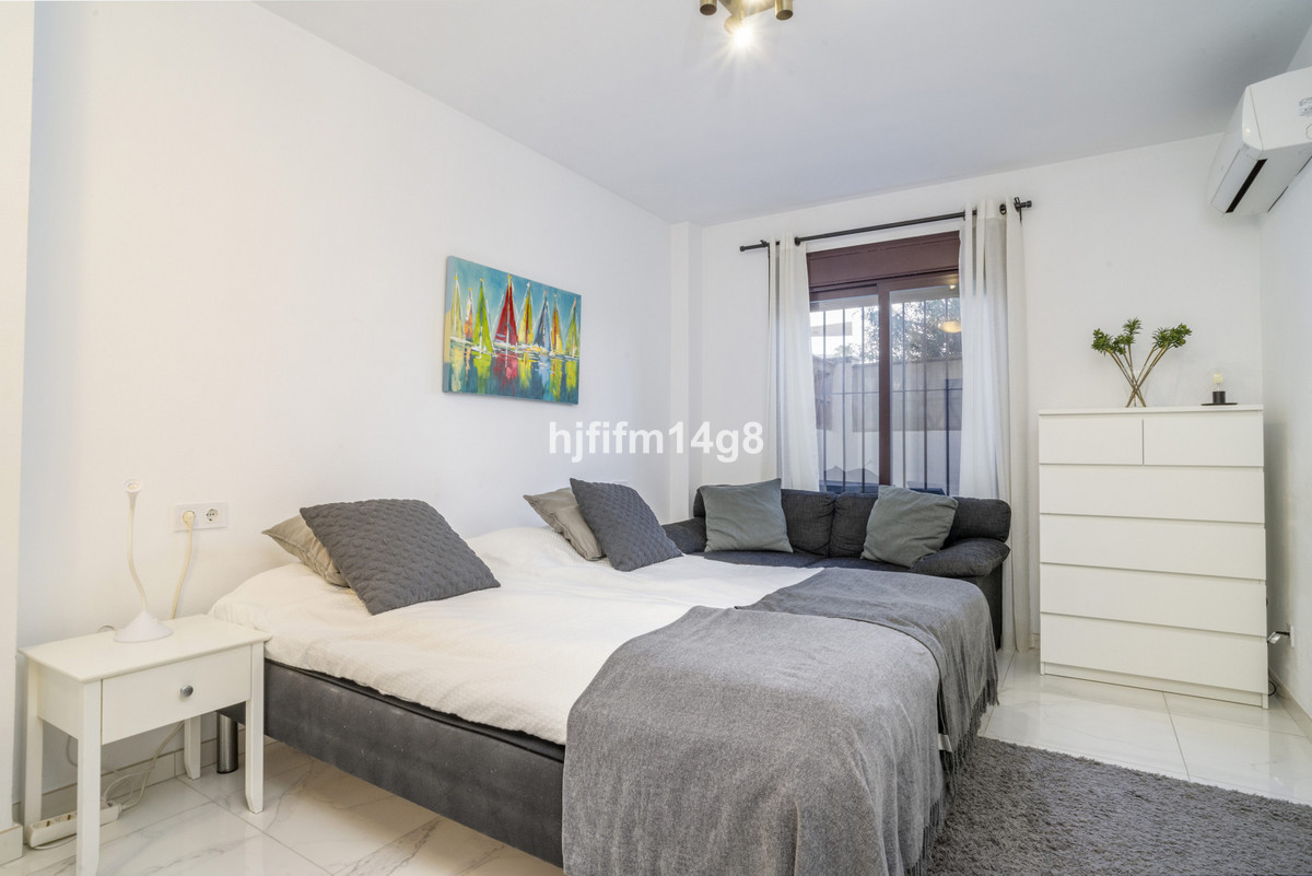 3 Bed Apartment for sale in Nueva Andalucía Costa Del Sol, Málaga, Spain