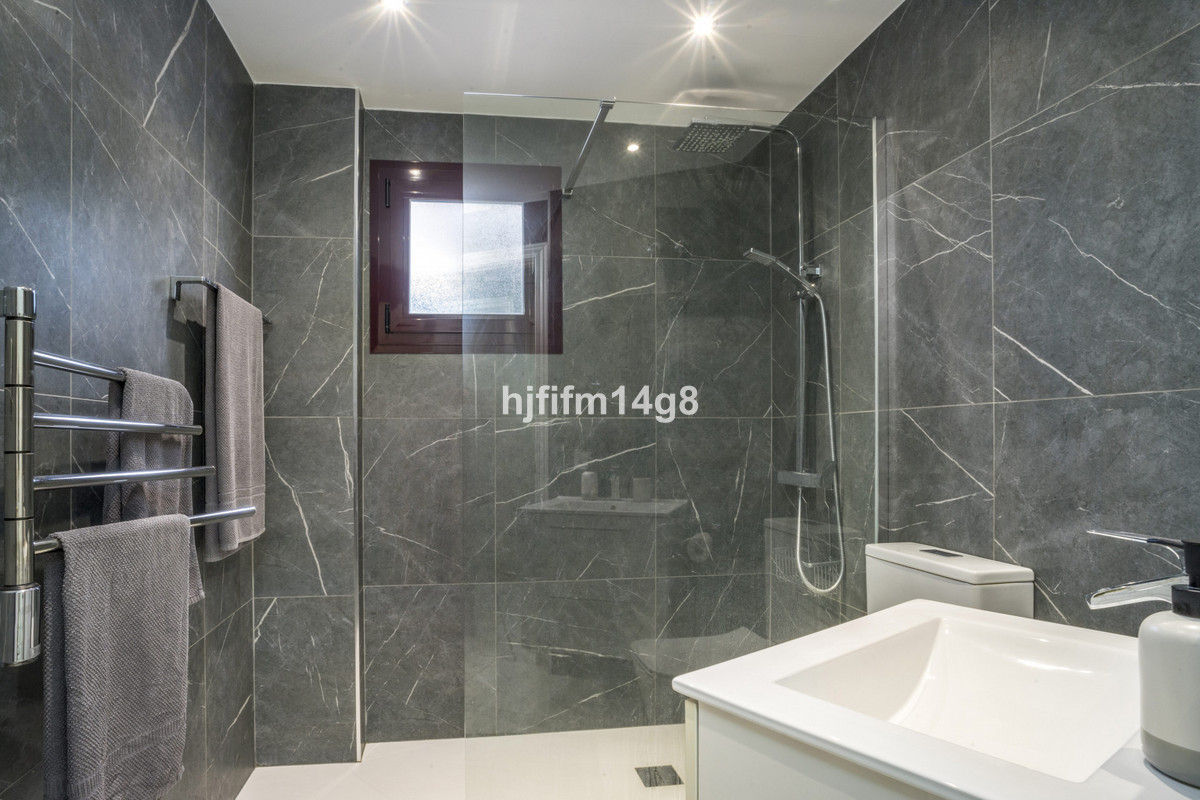3 Bed Apartment for sale in Nueva Andalucía Costa Del Sol, Málaga, Spain