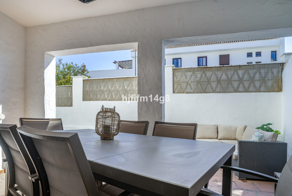 3 Bed Apartment for sale in Nueva Andalucía Costa Del Sol, Málaga, Spain