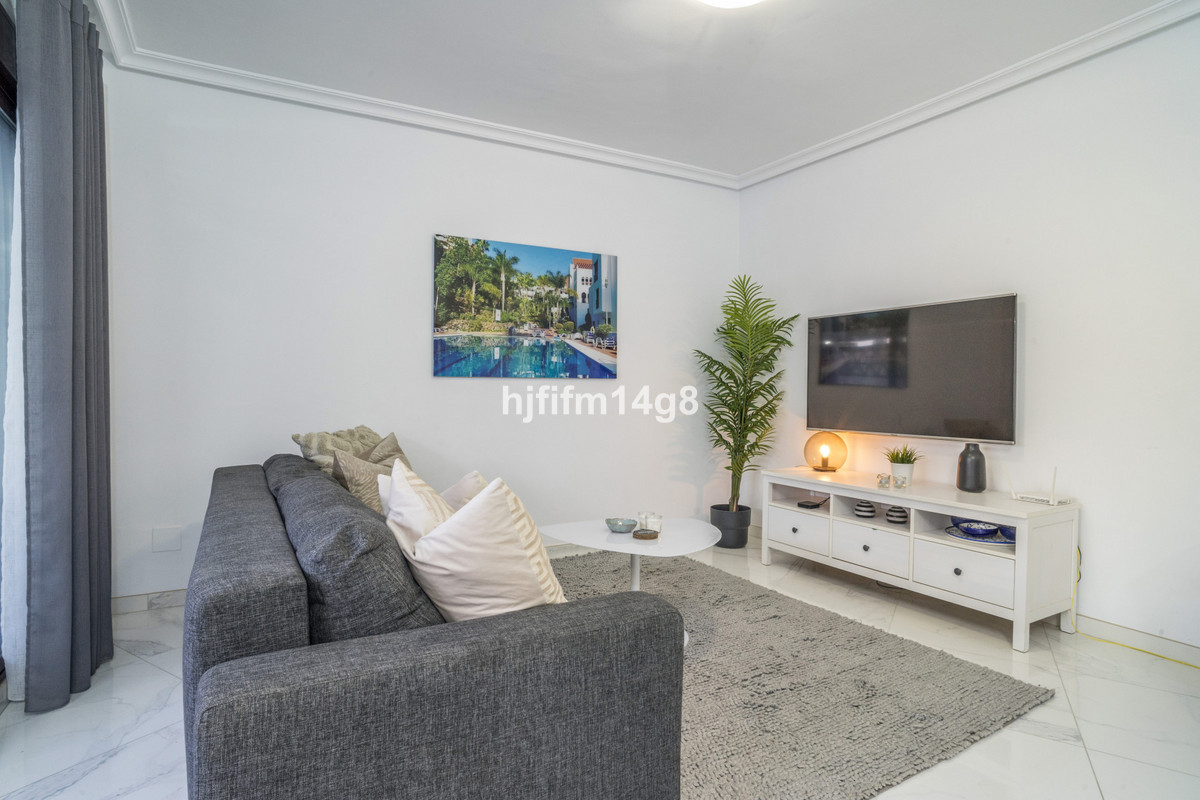 3 Bed Apartment for sale in Nueva Andalucía Costa Del Sol, Málaga, Spain