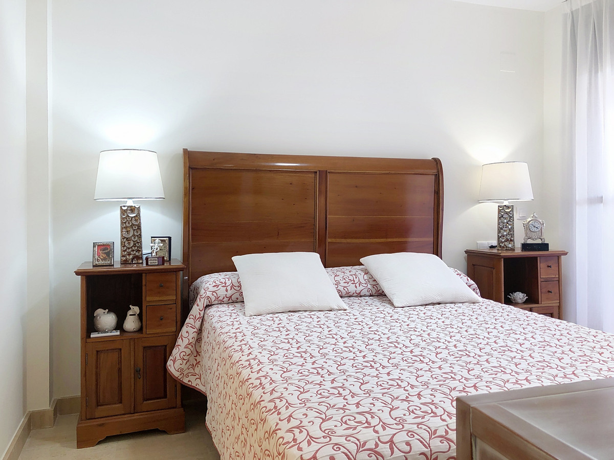 Se vende Apartamento Planta Media de 3 dormitorios en Costa Del Sol, Málaga, España