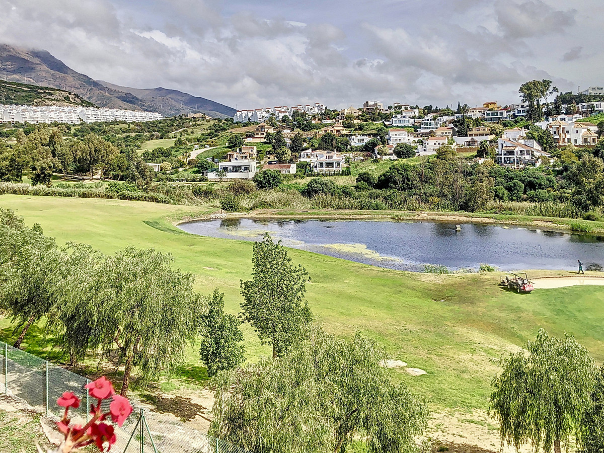 Se vende Apartamento Planta Media de 3 dormitorios en Costa Del Sol, Málaga, España