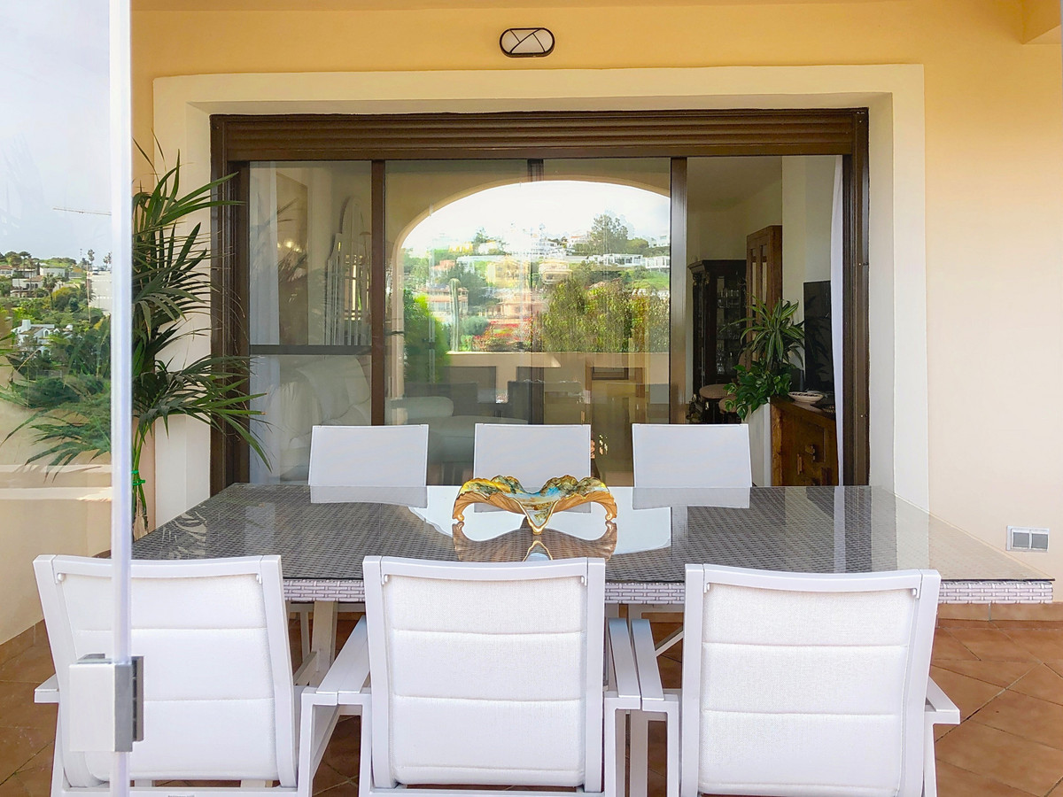 Se vende Apartamento Planta Media de 3 dormitorios en Costa Del Sol, Málaga, España