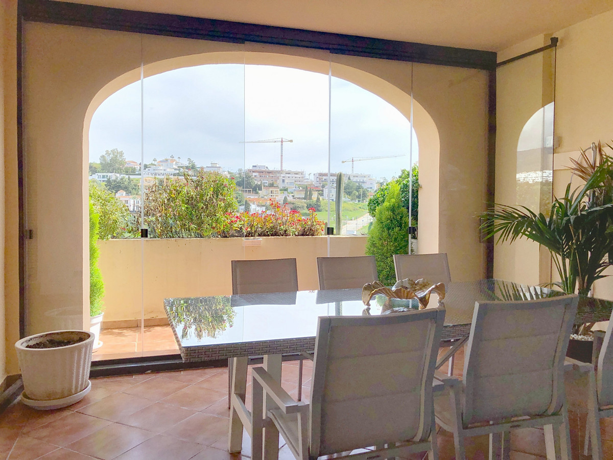Se vende Apartamento Planta Media de 3 dormitorios en Costa Del Sol, Málaga, España