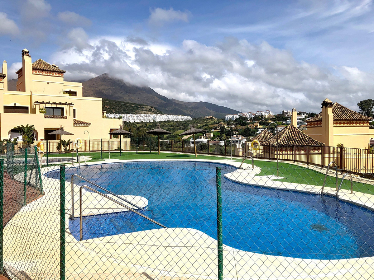 Se vende Apartamento Planta Media de 3 dormitorios en Costa Del Sol, Málaga, España