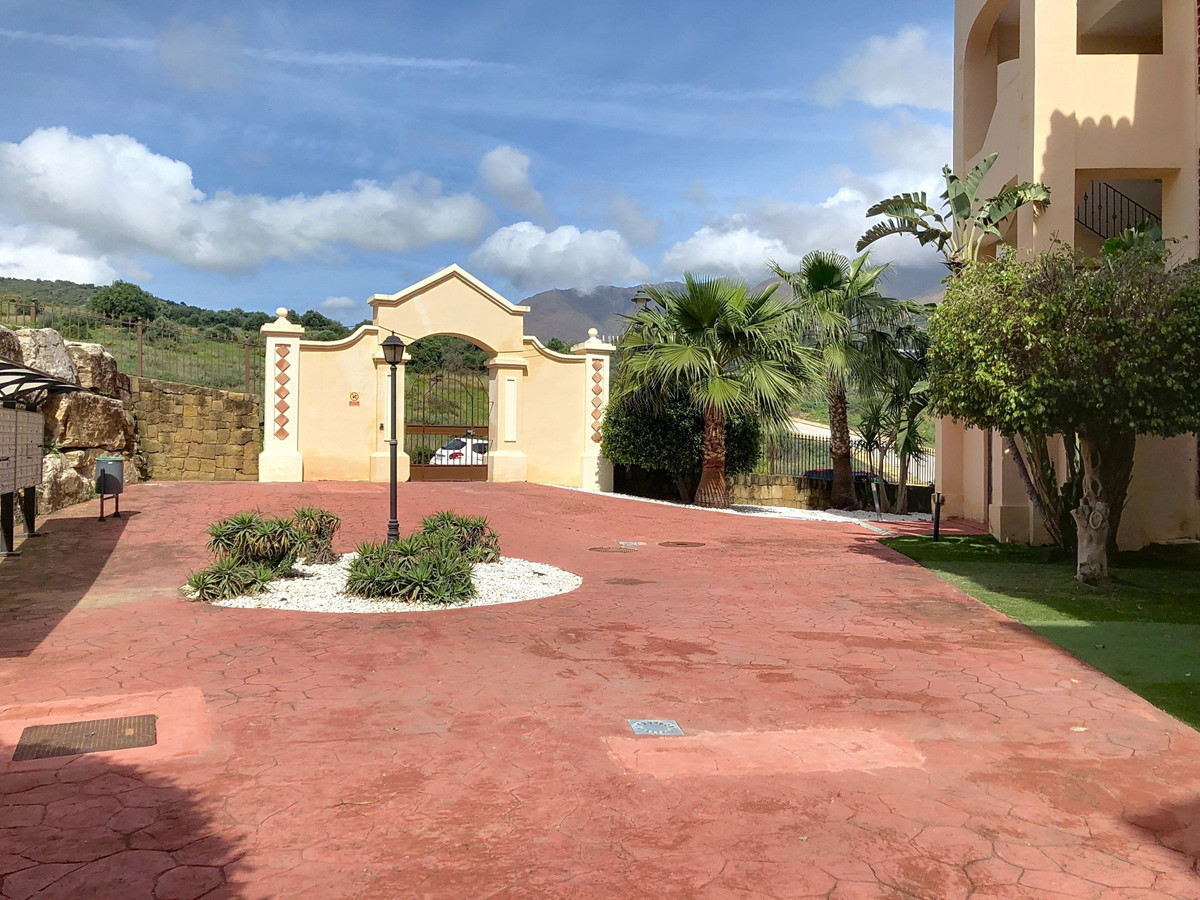 Se vende Apartamento Planta Media de 3 dormitorios en Costa Del Sol, Málaga, España