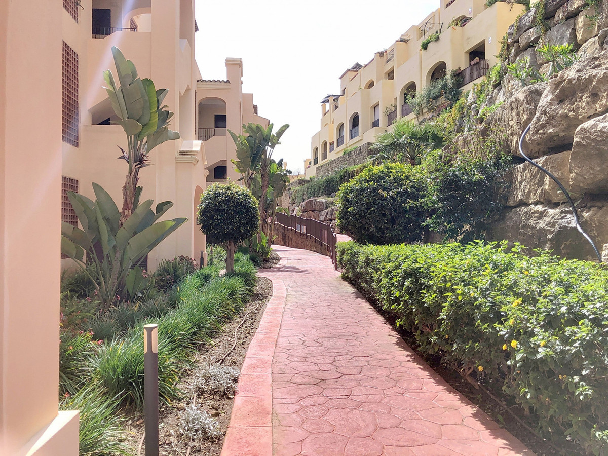 Se vende Apartamento Planta Media de 3 dormitorios en Costa Del Sol, Málaga, España