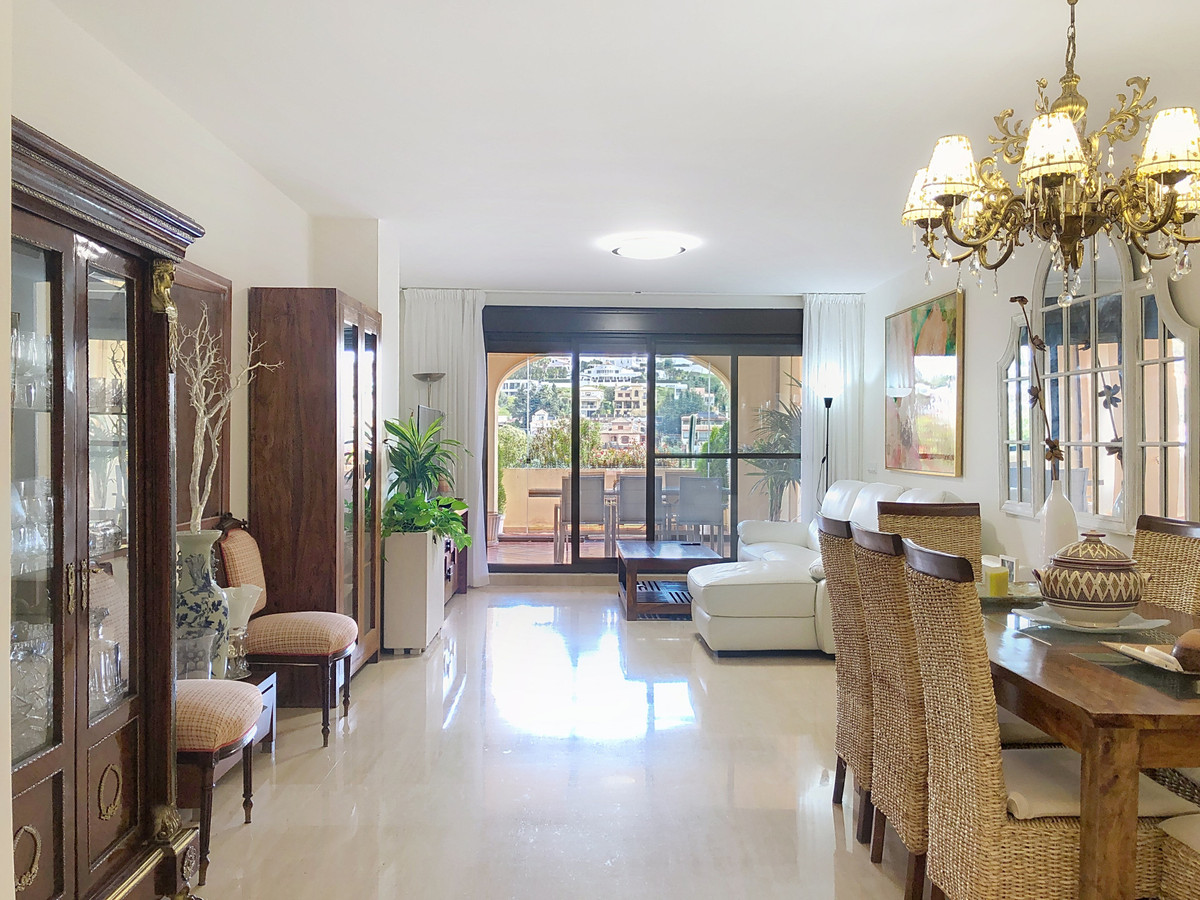 Se vende Apartamento Planta Media de 3 dormitorios en Costa Del Sol, Málaga, España