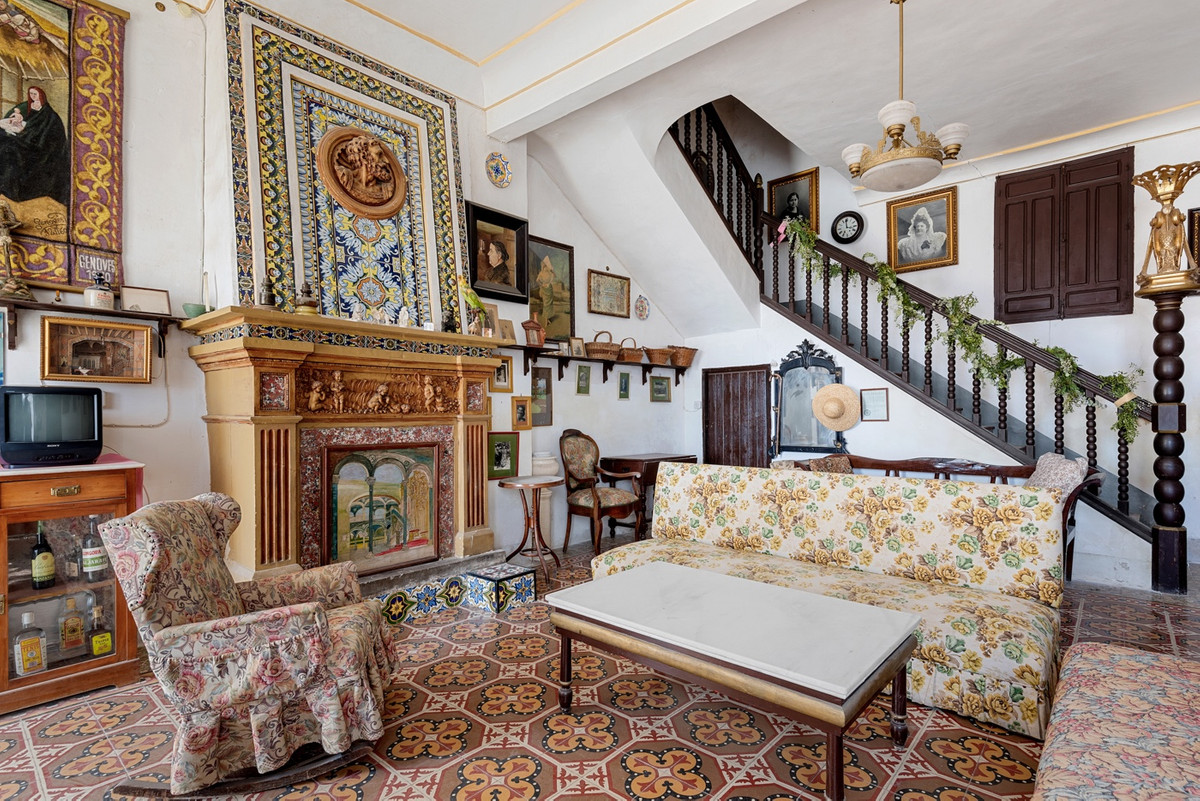 7 Bed Townhouse for sale in Orihuela Costa Blanca, Alicante, Spain