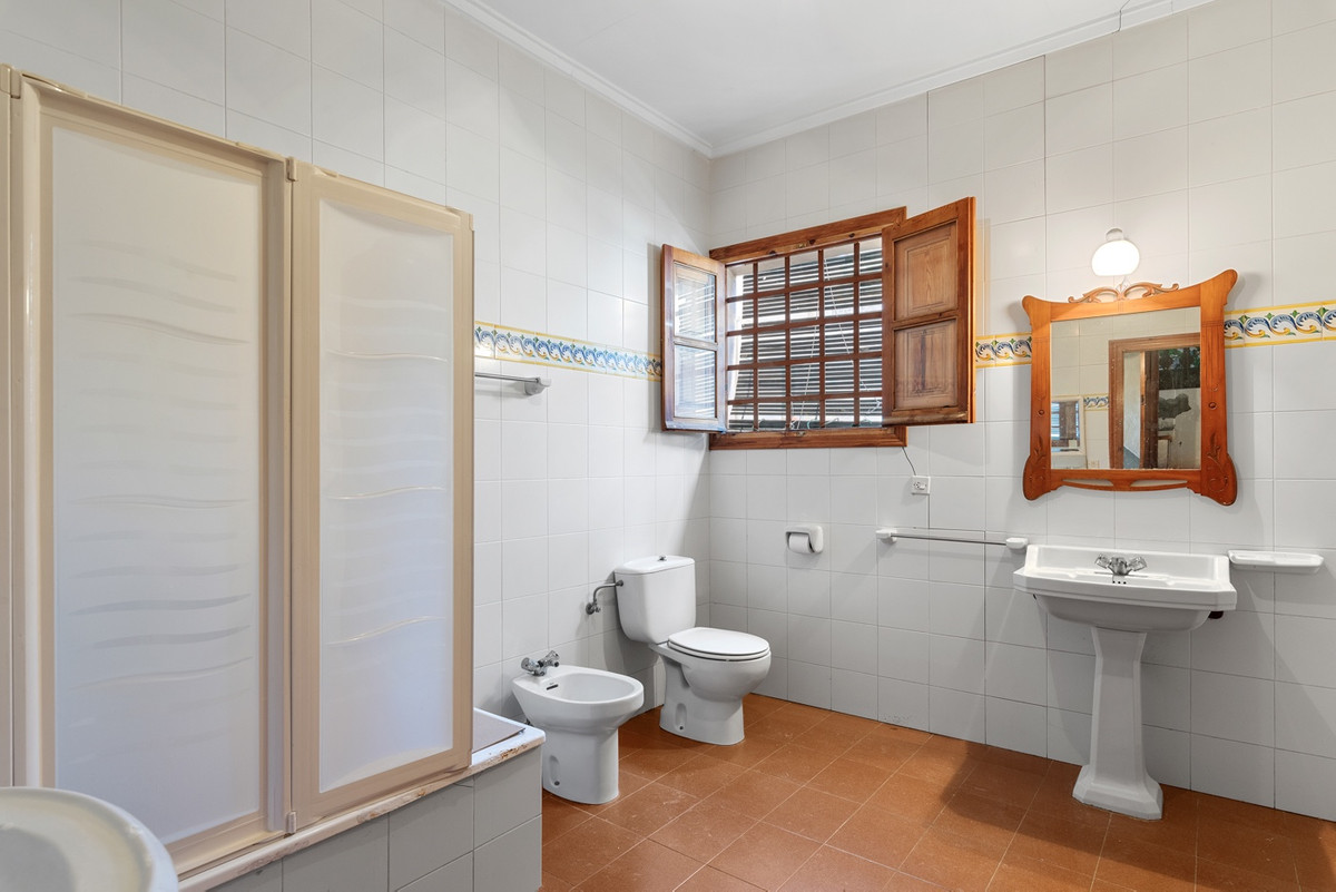 7 Bed Townhouse for sale in Orihuela Costa Blanca, Alicante, Spain