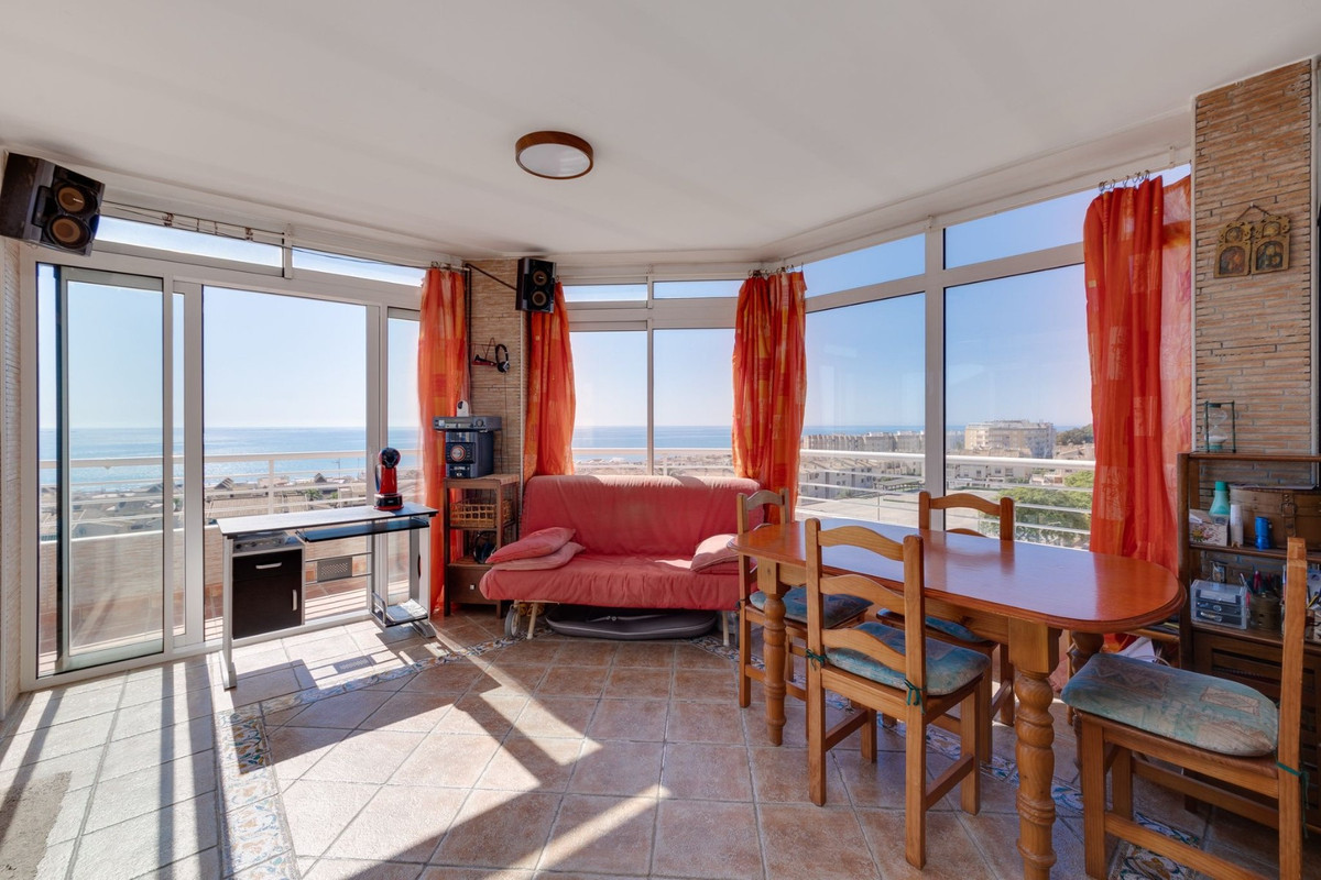3 Bed Apartment for sale in Guardamar Del Segura Costa Blanca, Alicante, Spain