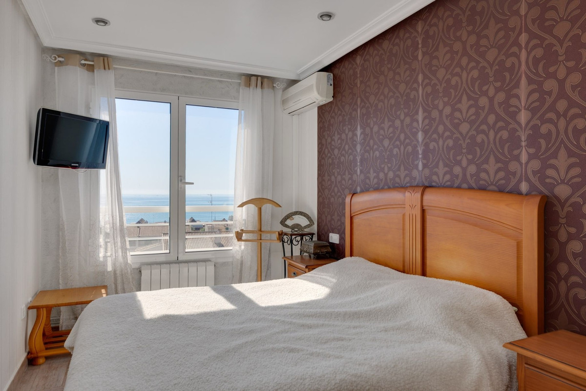 3 Bed Apartment for sale in Guardamar Del Segura Costa Blanca, Alicante, Spain