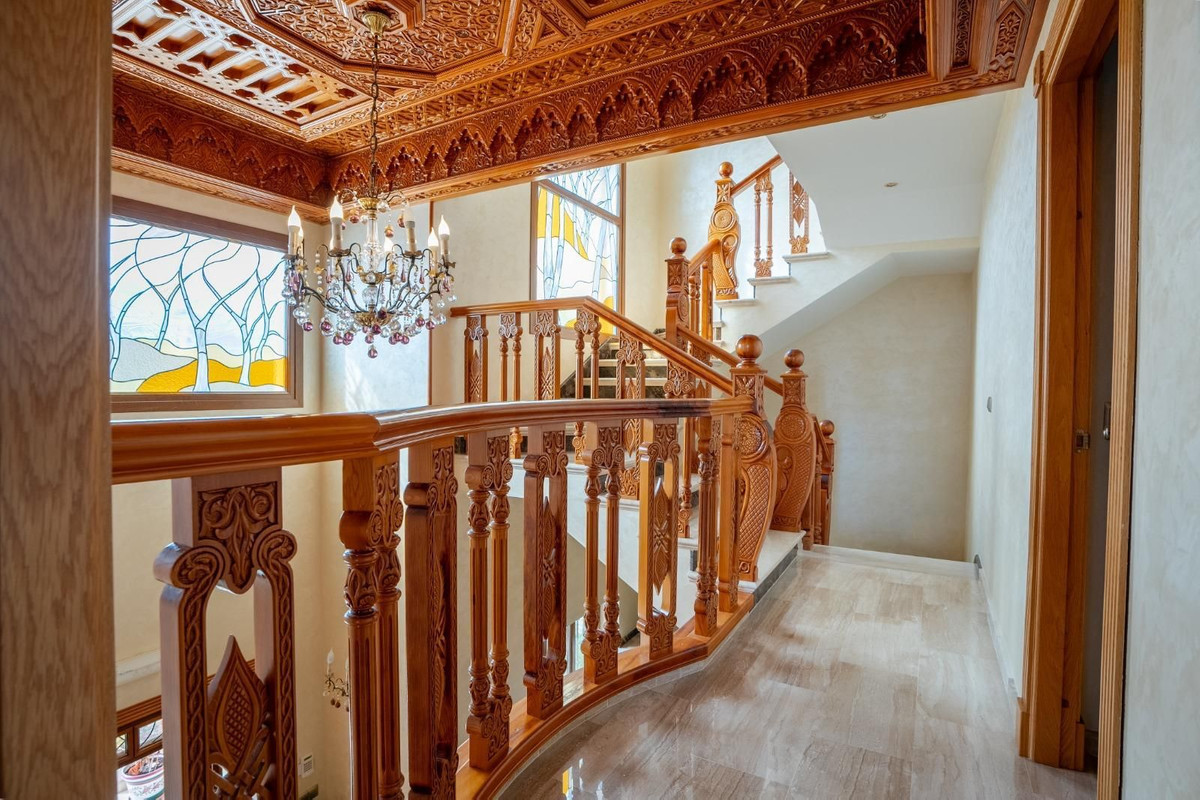 5 Bed Townhouse for sale in Benalmadena Costa Costa Del Sol, Málaga, Spain